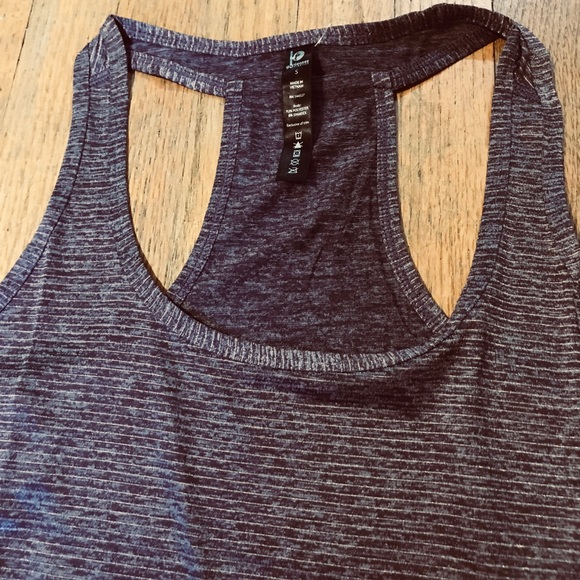 90 degree by reflex Racerback tank sz Sm NWT - Picture 5 of 7